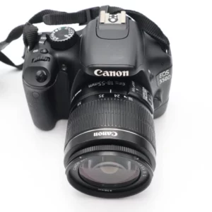 Canon EOS 550D með kit linsu – aðeins 10.194 myndir teknar - taska fylgir - tilbúin til notkunar