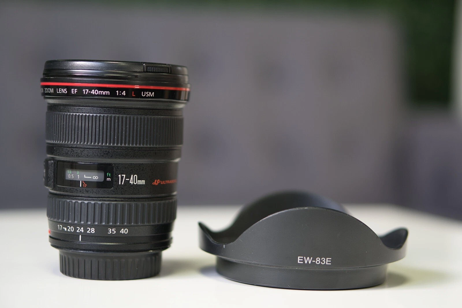 Canon EF 17-40mm f/4 L USM víðlinsa