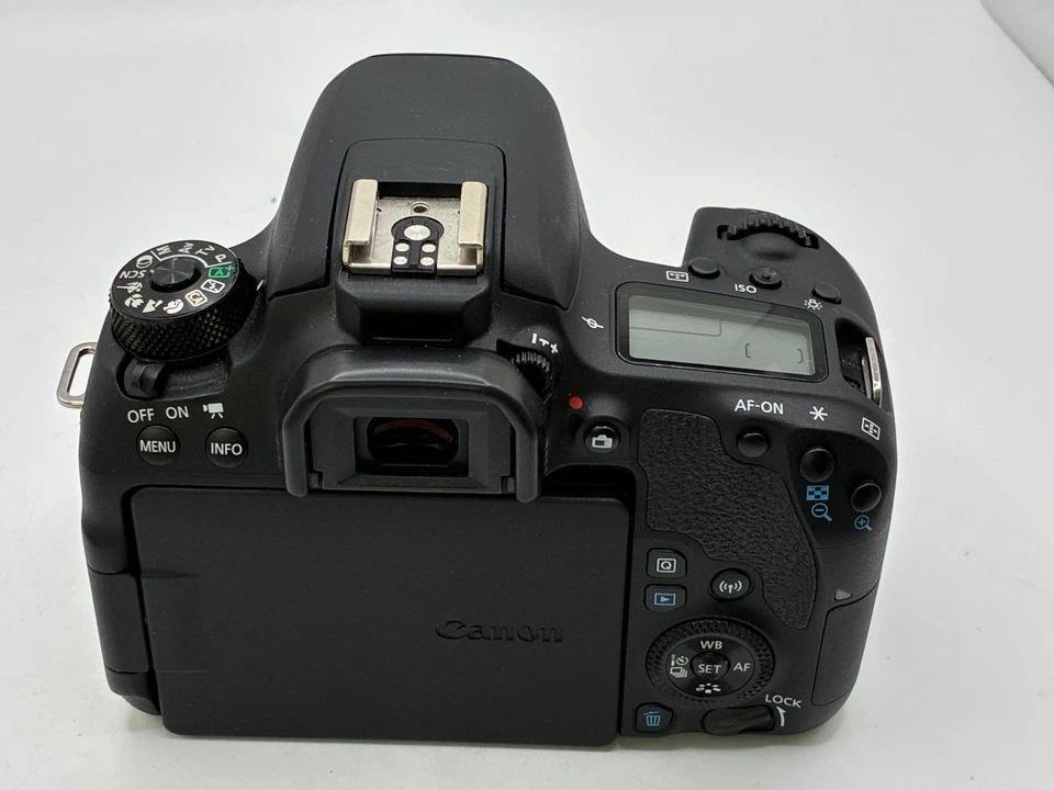 Canon EOS 77D DSLR vél í frábæru standi, aðeins 3.024 smellir, í kassa - Image 2